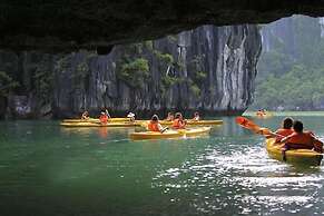 Dragon Bay Cruises