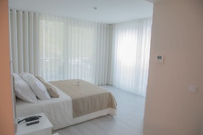 Calamar Hotel