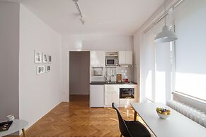 Basco Central Apartment Cloud
