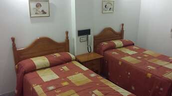 Hostel Restaurant Leyvamar