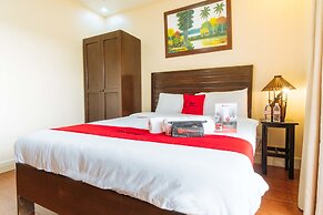 RedDoorz Premium @ Outlook Drive