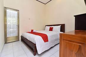 RedDoorz Plus @ Singaraja