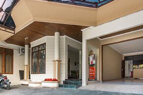 RedDoorz @ Soekarno Hatta Indah