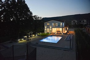 Villa Maria