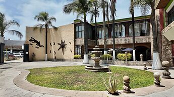 Hotel Hacienda Tonalmain, Central Nueva