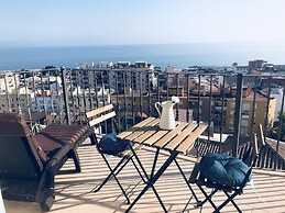 Rooms in Seafront Villa