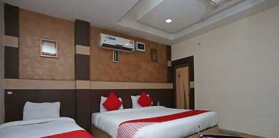 Hotel Crystal Inn