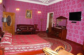 Almaz Guest House