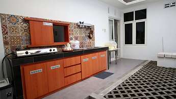 Omah Bugisan By The Grand Java