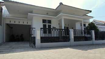 Omah Bugisan By The Grand Java