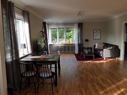 Lovely Spacious Apartment  centerally