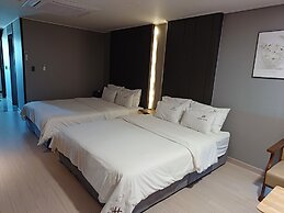 Tongyeong Bridge Hotel