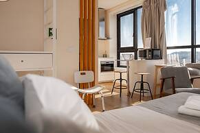 Nomad's Porto City & View