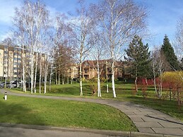 Cromwell Apartment