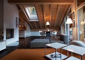 Chalet Altesse Serviced Apartments