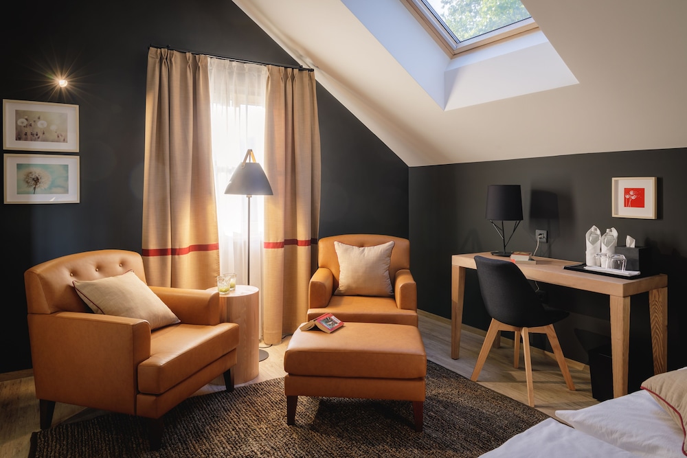 Sunrose 7 - Gourmet & SPA Hotel (16+)