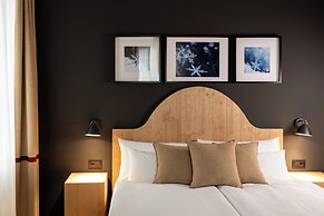 Sunrose 7 - Gourmet & SPA Hotel (16+)