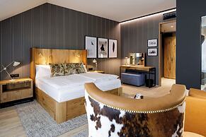 Sunrose 7 - Gourmet & SPA Hotel (16+)