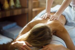 Sunrose 7 - Gourmet & SPA Hotel (16+)