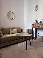 Riad NayaNour