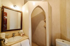 Riad NayaNour