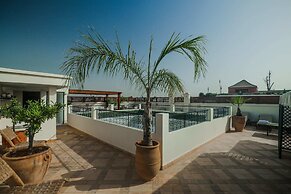 Riad NayaNour
