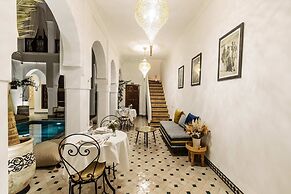 Riad NayaNour