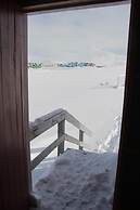 Inuk Hostels