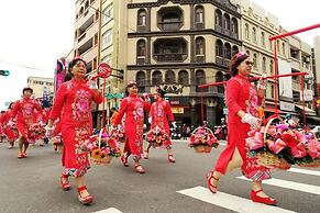 Lu-Kang Traveler Inns