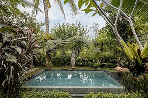 Moringa Ubud Villa