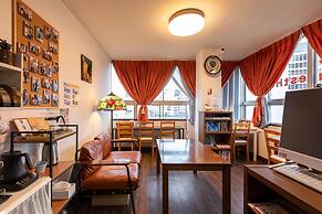 Almas Guest House - Hostel