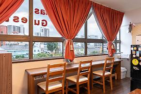 Almas Guest House - Hostel