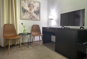 4Rooms 4U
