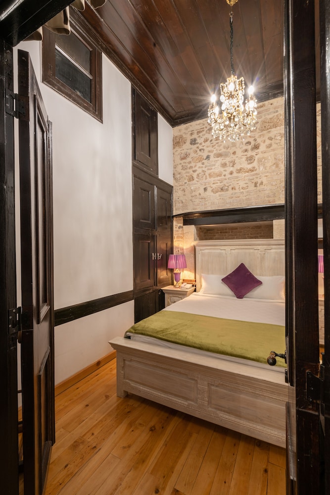 Cedrus Hotel