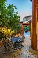 Cedrus Hotel