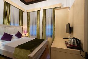 Cedrus Hotel