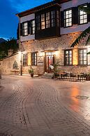 Cedrus Hotel