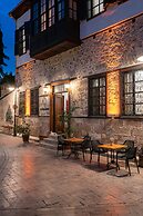 Cedrus Hotel
