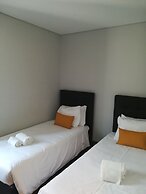 Villa Caparica Hostel