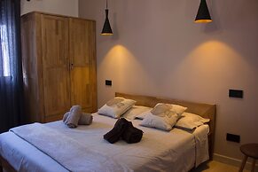 Shardan Guest House