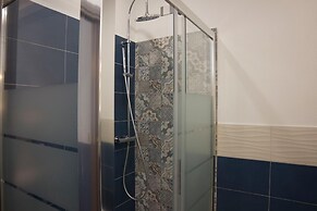 Shardan Guest House