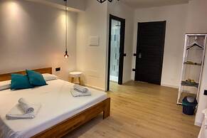 Shardan Guest House