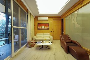 Kasauli Hills Resort