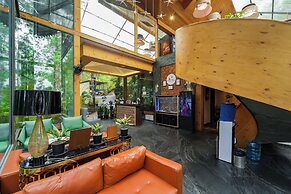 Kasauli Hills Resort