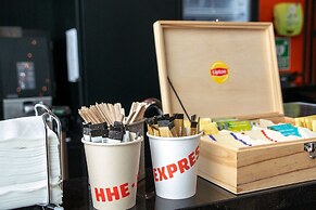 HHE Express Hotel