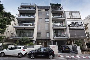 Emilia TLV