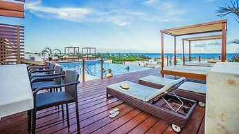 Las Brisas Condominios