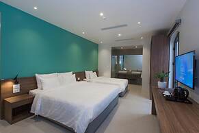 The Twin Hotel