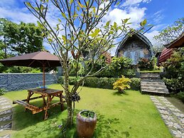 Hotra Hill Cottage