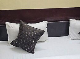 Sri Sai Inn
